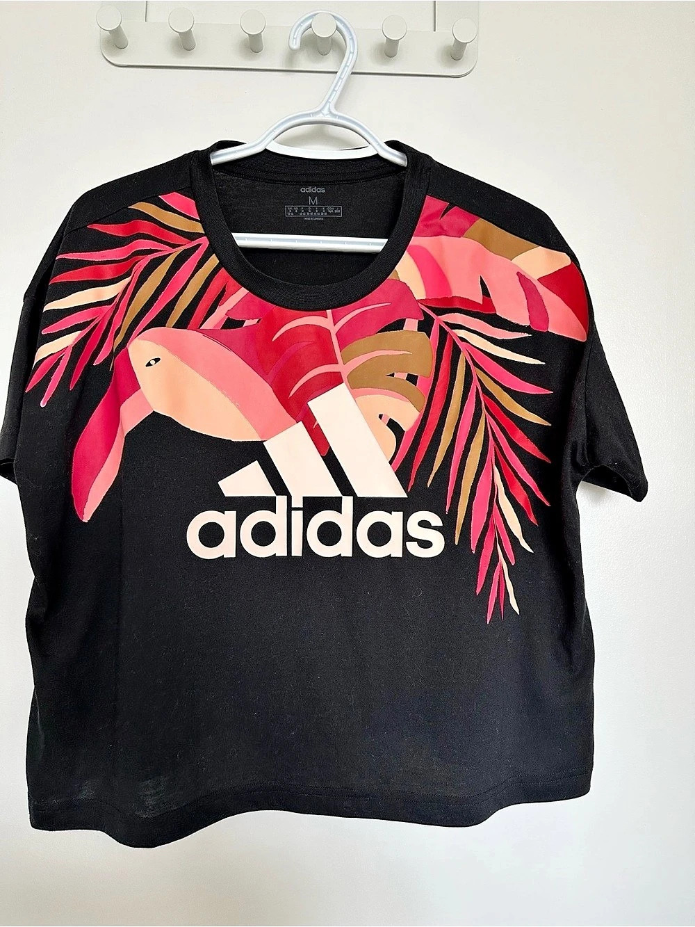 adidas Short Sleeve Graphic Tee Pink Black Medium Like New